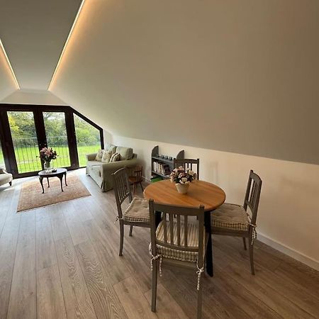 The Stable, Grove End Farm Apartment Petworth Ngoại thất bức ảnh
