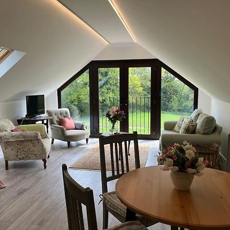 The Stable, Grove End Farm Apartment Petworth Ngoại thất bức ảnh